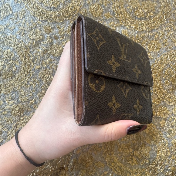 Louis Vuitton Elise Wallet - Picture 5 of 12